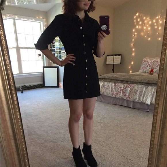 Button-up dress - Picture 1 of 2